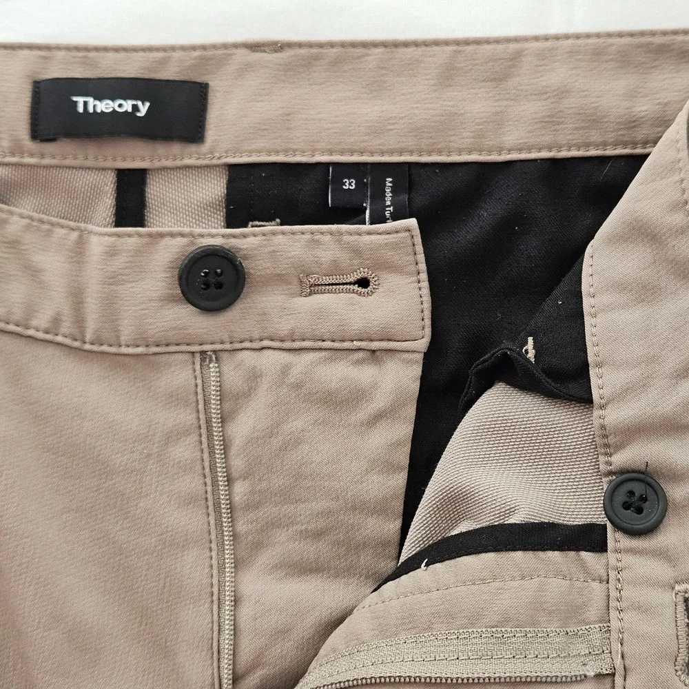 Theory Zaine Neoteric Men's 34 Flat Front Chino Short Summer Gorpcore Minimalist
